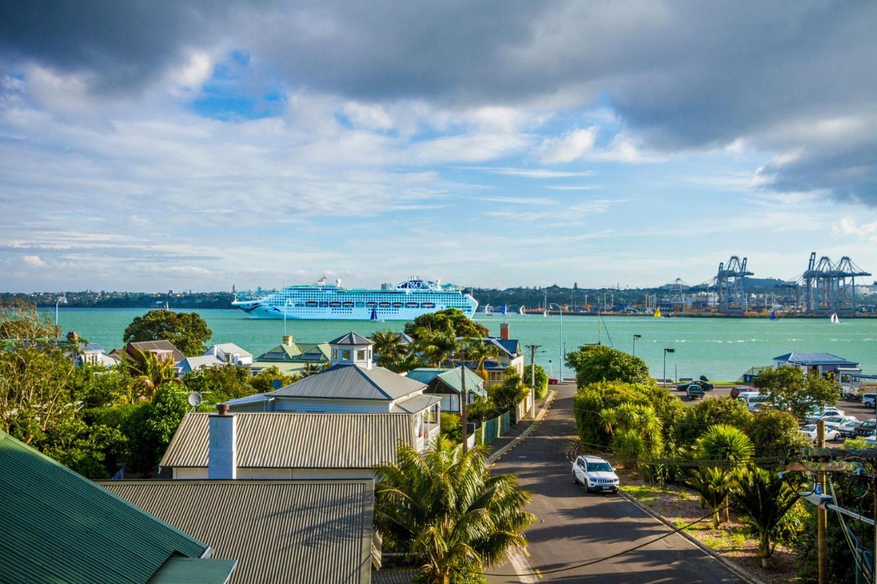 ホテル Devonport Harbour View オークランド エクステリア 写真